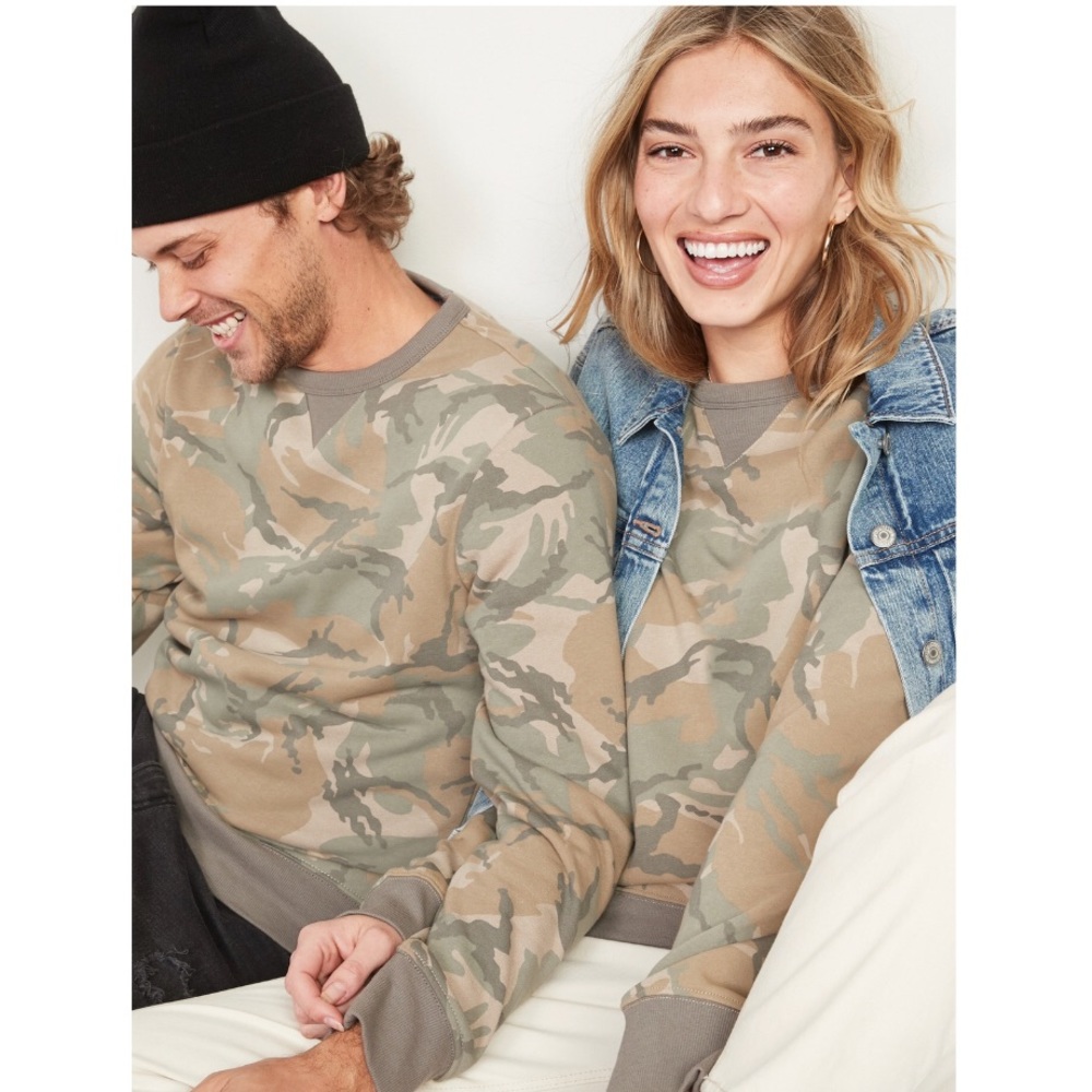 Camo Crewneck Sweatshirt Old Navy size M